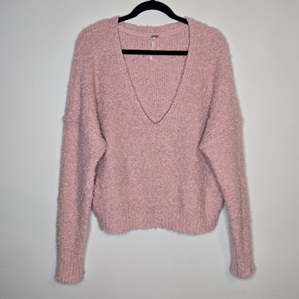 Free People Textured V-Neck Sweater Soft Pink Pullover - Picture 5 of 13